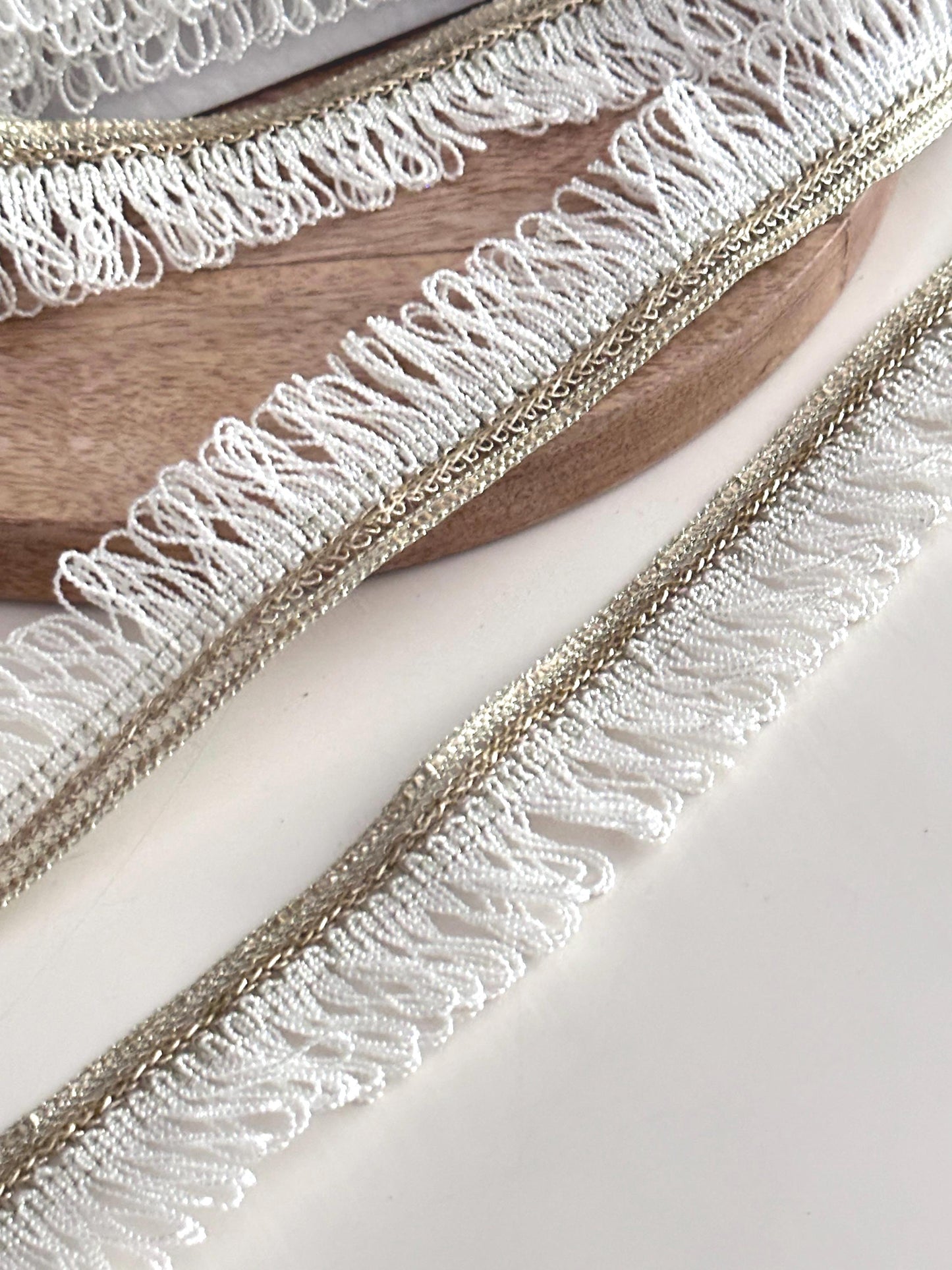White & Gold boho Fringe Trim Loop Ribbon Metallic Curtain Edging Lace