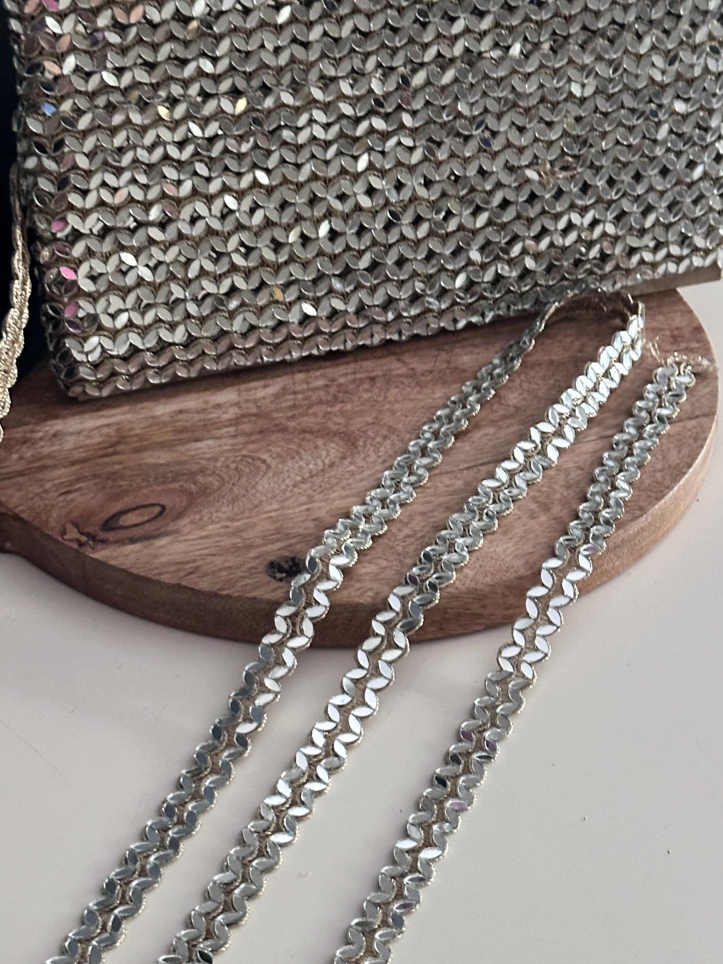 Luxury Gold Mirror Crystal Trim Narrow Handcrafted Metallic Ribbon for Designer Fashion Accessory Decor Wedding Dress Bridal Choker Jewelry