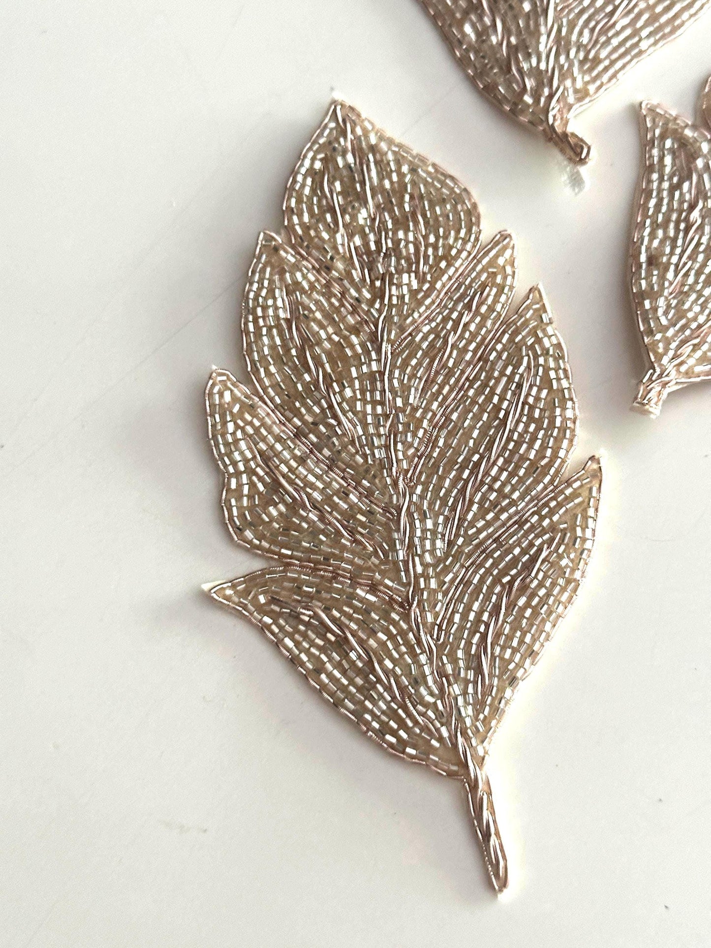 Handmade Beaded Leaf Patch Applique Embroidered Gold Leaf Sew on Patch for Wedding Dress Gown T-shirt Jackets Coat & Craft Embellishment