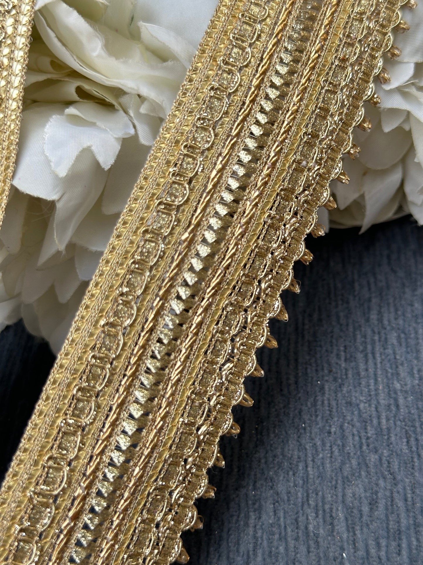 Handmade Metallic Lace Sequin Trim 4cm Indian Decorative Zari Band