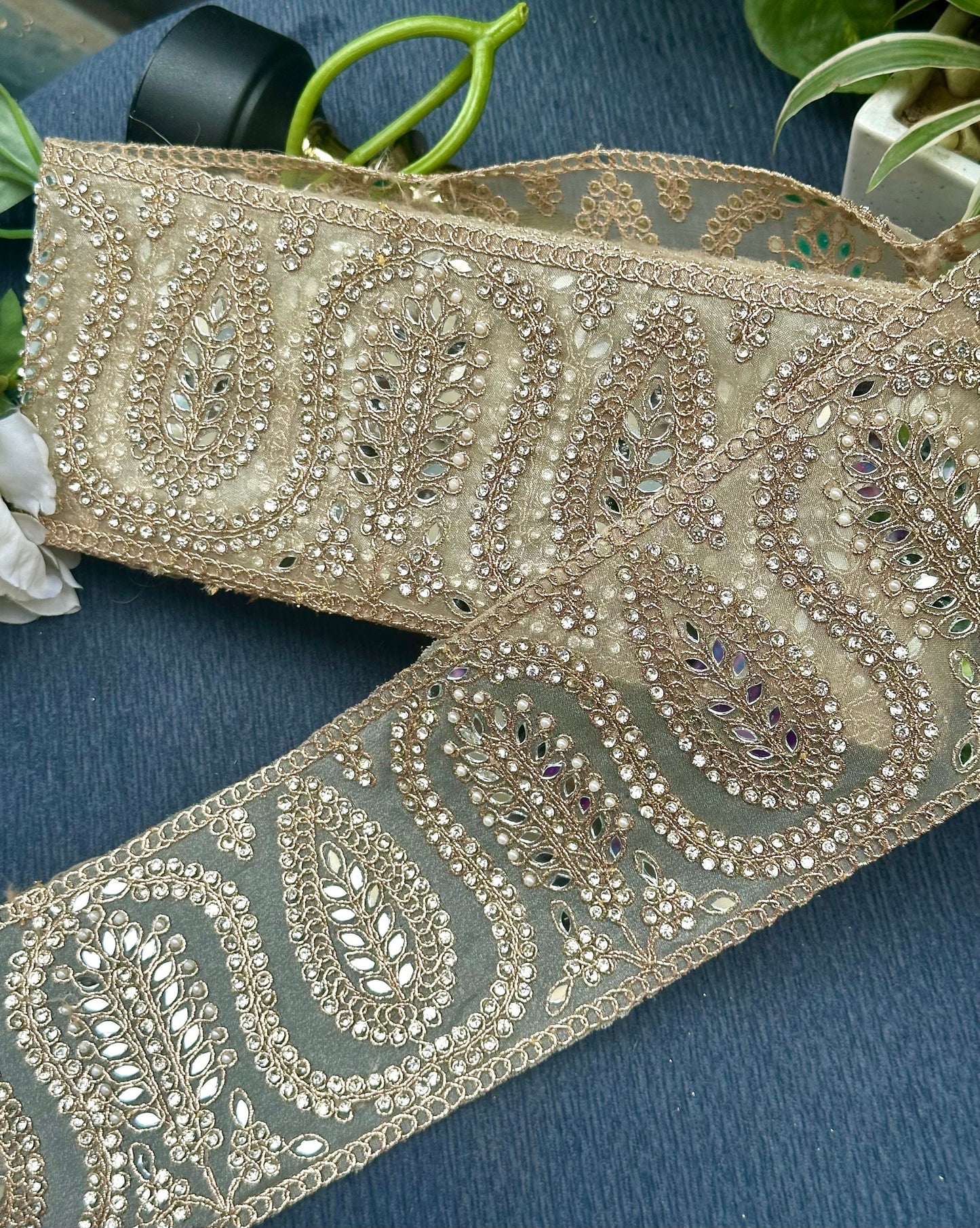 Elegant Wedding Veil with Mirror & Zircon Embellished Lace Luxe Bridal Veil