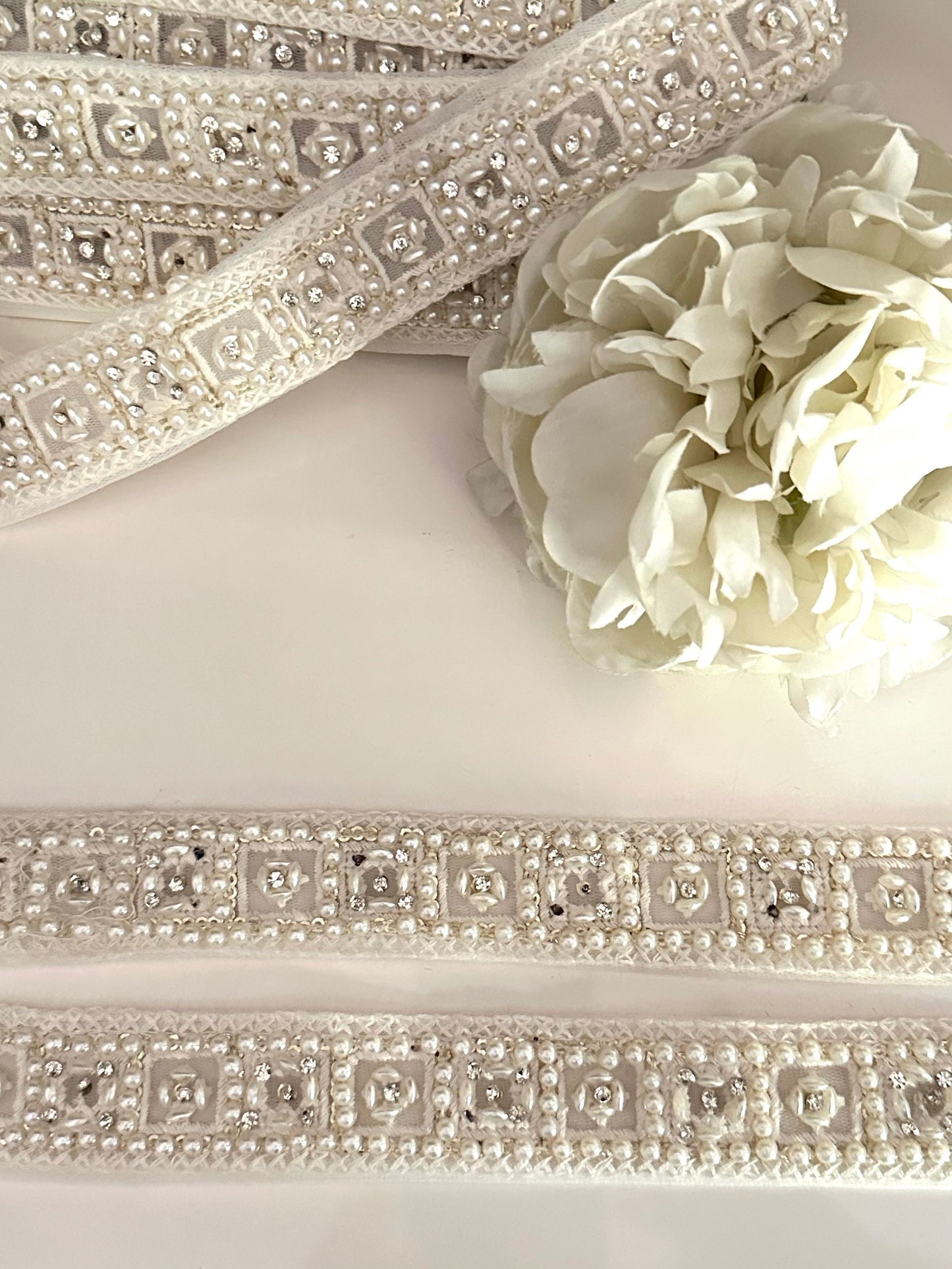 Pearl Beaded Zircon Trim Ivory White Catholic Wedding Lace for Bridal Gown