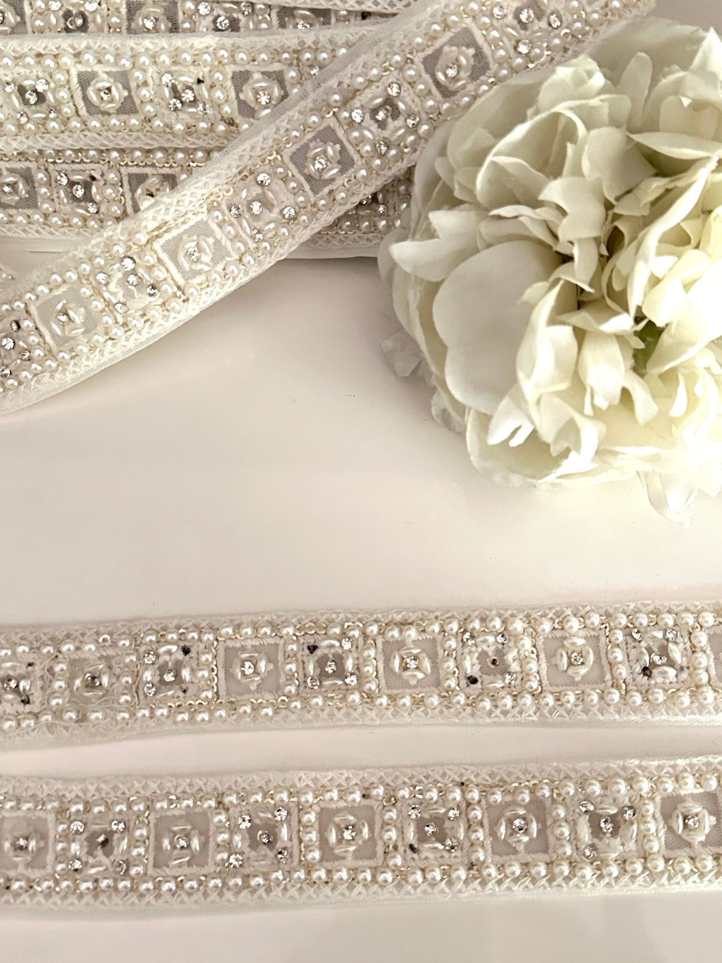 Pearl Beaded Zircon Trim Ivory White Catholic Wedding Lace for Bridal Gown