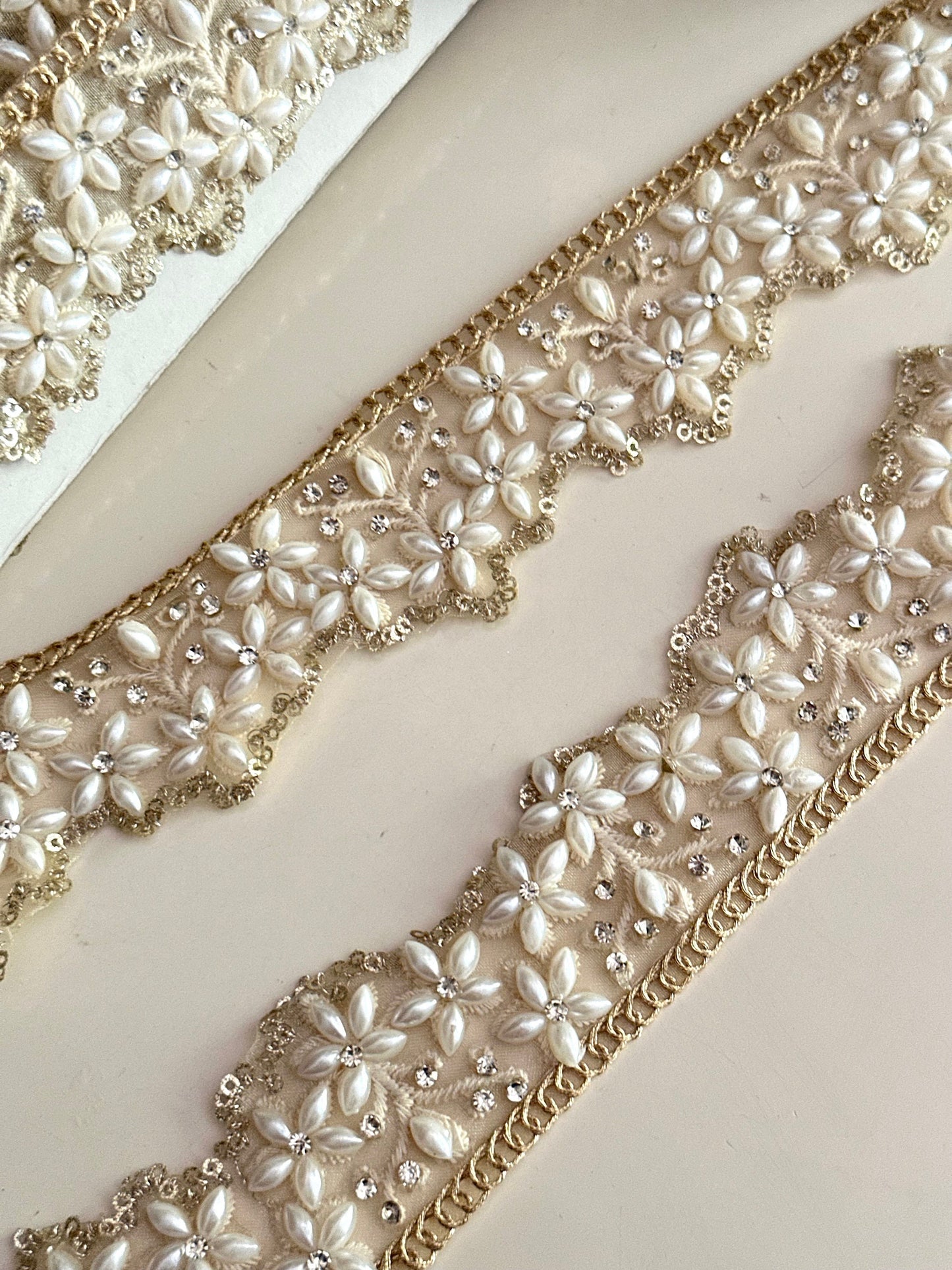 Scalloped Sequin Pearl & Zircon trim zari embroidery Flower pattern for Bridal veil