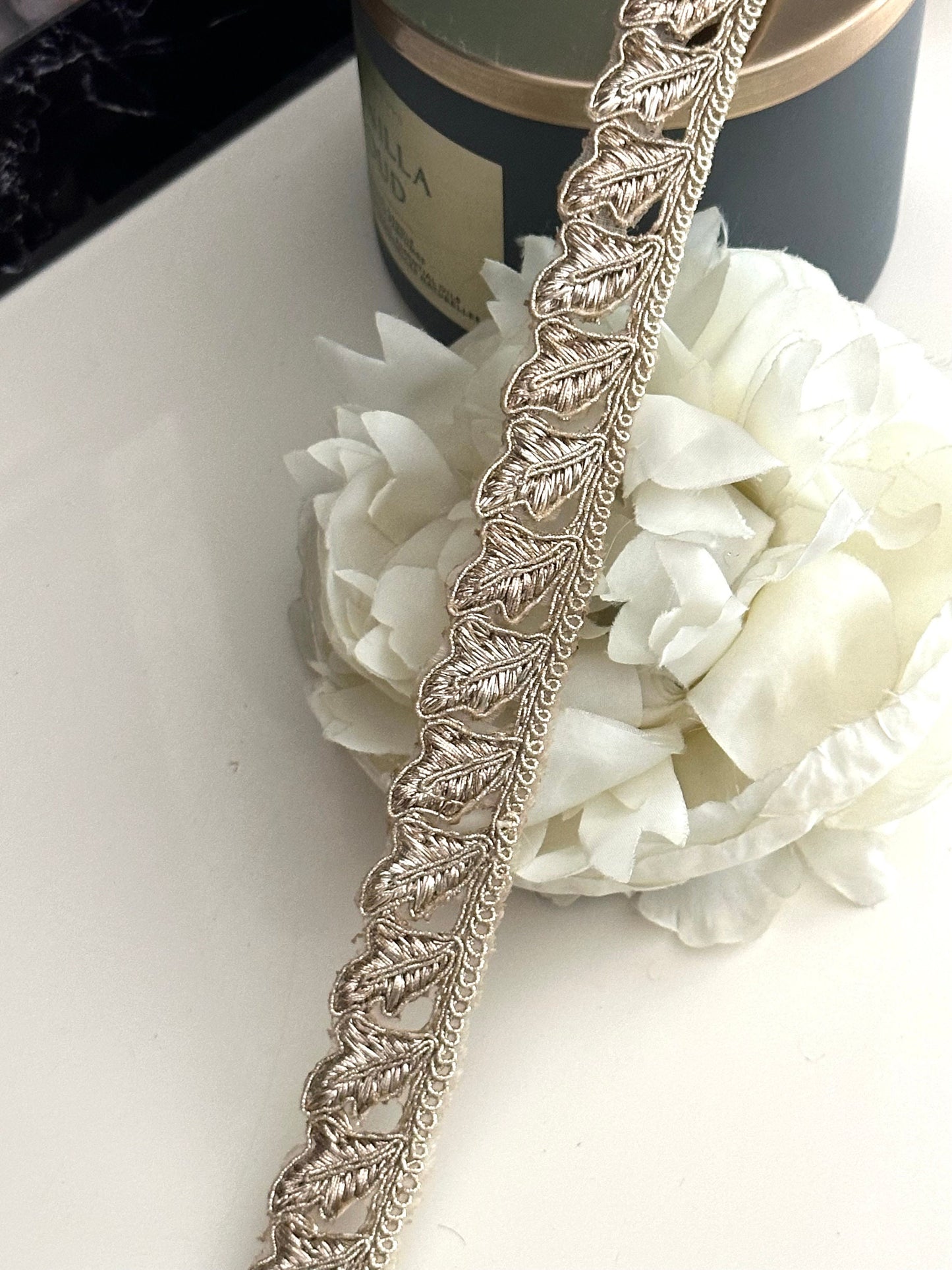 Metallic Leaf Pattern Indian Fabric Trim Edging Lace & Craft Supply For Festive Wear Bridal Gown
