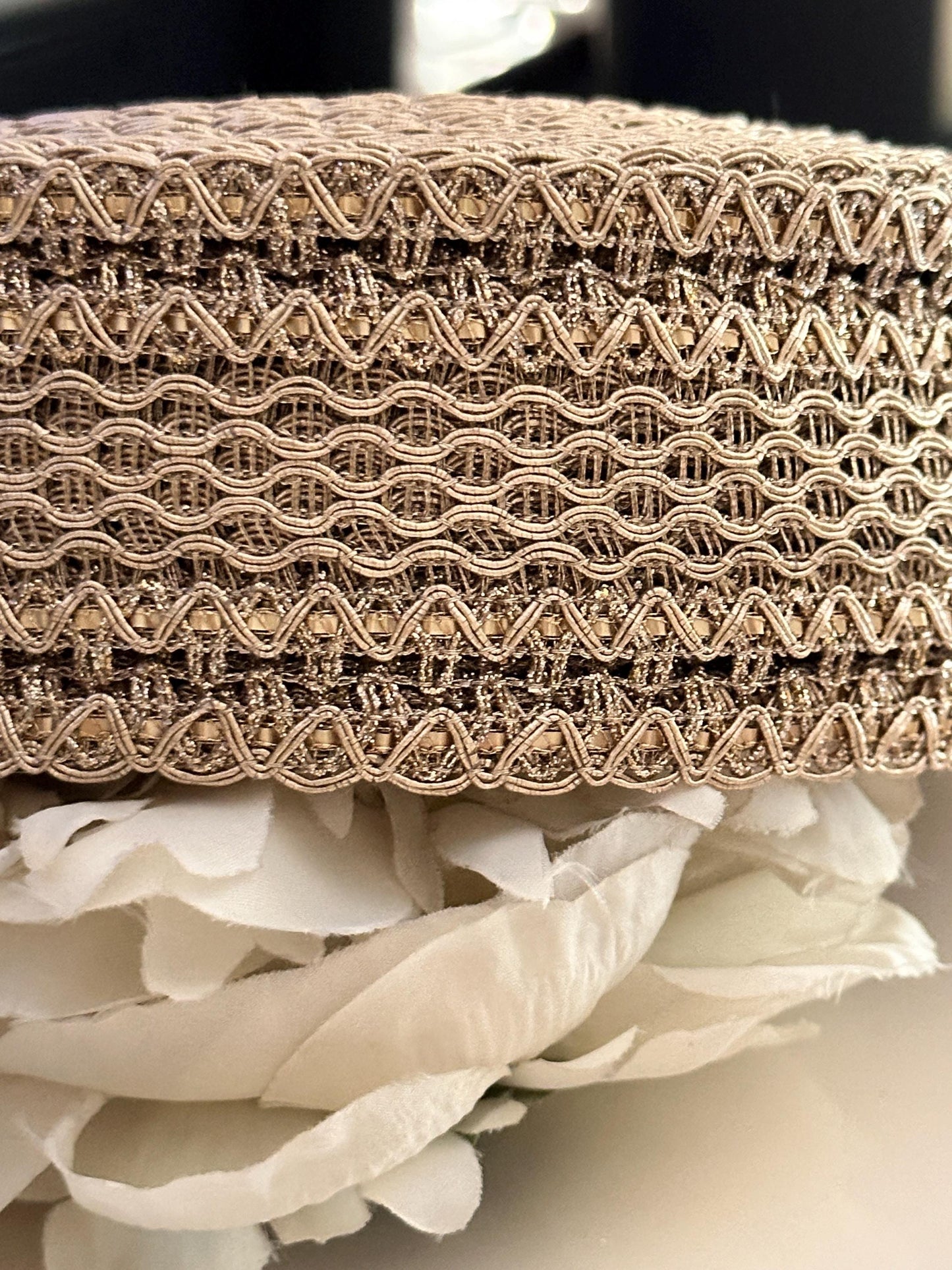 Pale Gold Metallic Fabric Lace Silk Sari Border Ribbon 5cm Indian Zari Band Traditional Woven Lace