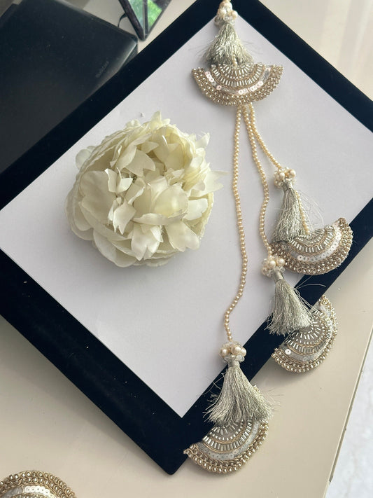 Crystal CutDana Tassel Gold