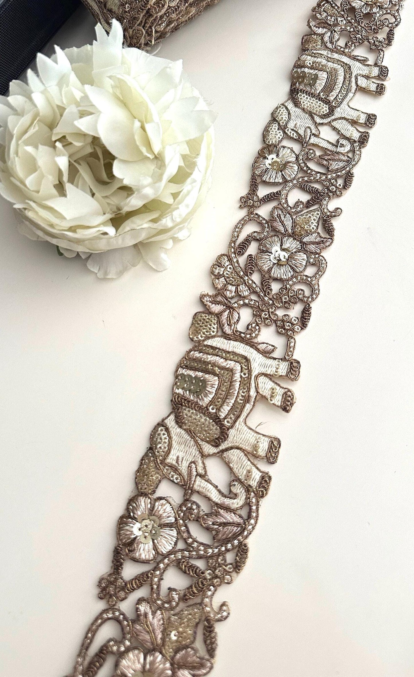 5.5cm Indian Traditional Elephant Embroidered Zari Lace Indian Motif Sari Border Trim
