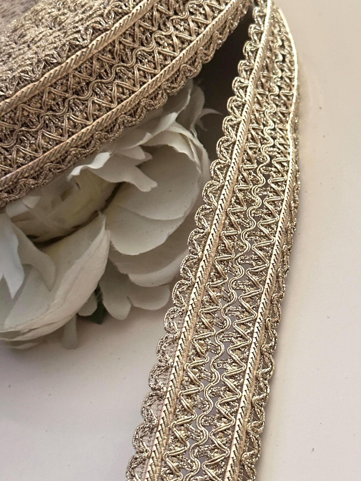 Light Gold Silk Saree Lace 3cm Indian Decorative Crafting Ribbon for Festive Outfit Craft Supply