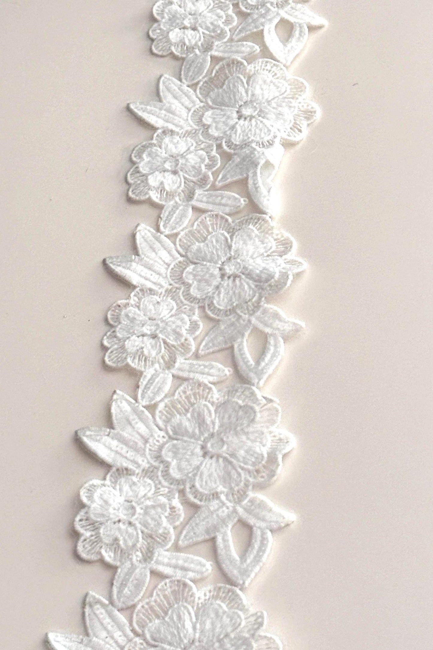 Ivory Bridal Floral Applique Lace Trim White Guiper border lace trim for Wedding veil Couture design Lace collar Wedding Gown by 1 Yard