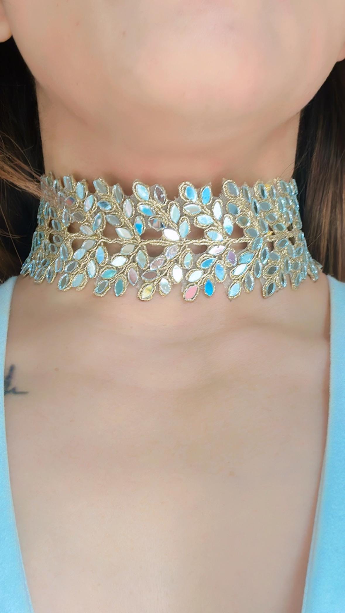 Leaf Choker Necklace for Women Mirror Cut Work Lace Pendant Luxury Fashion Jewelry
