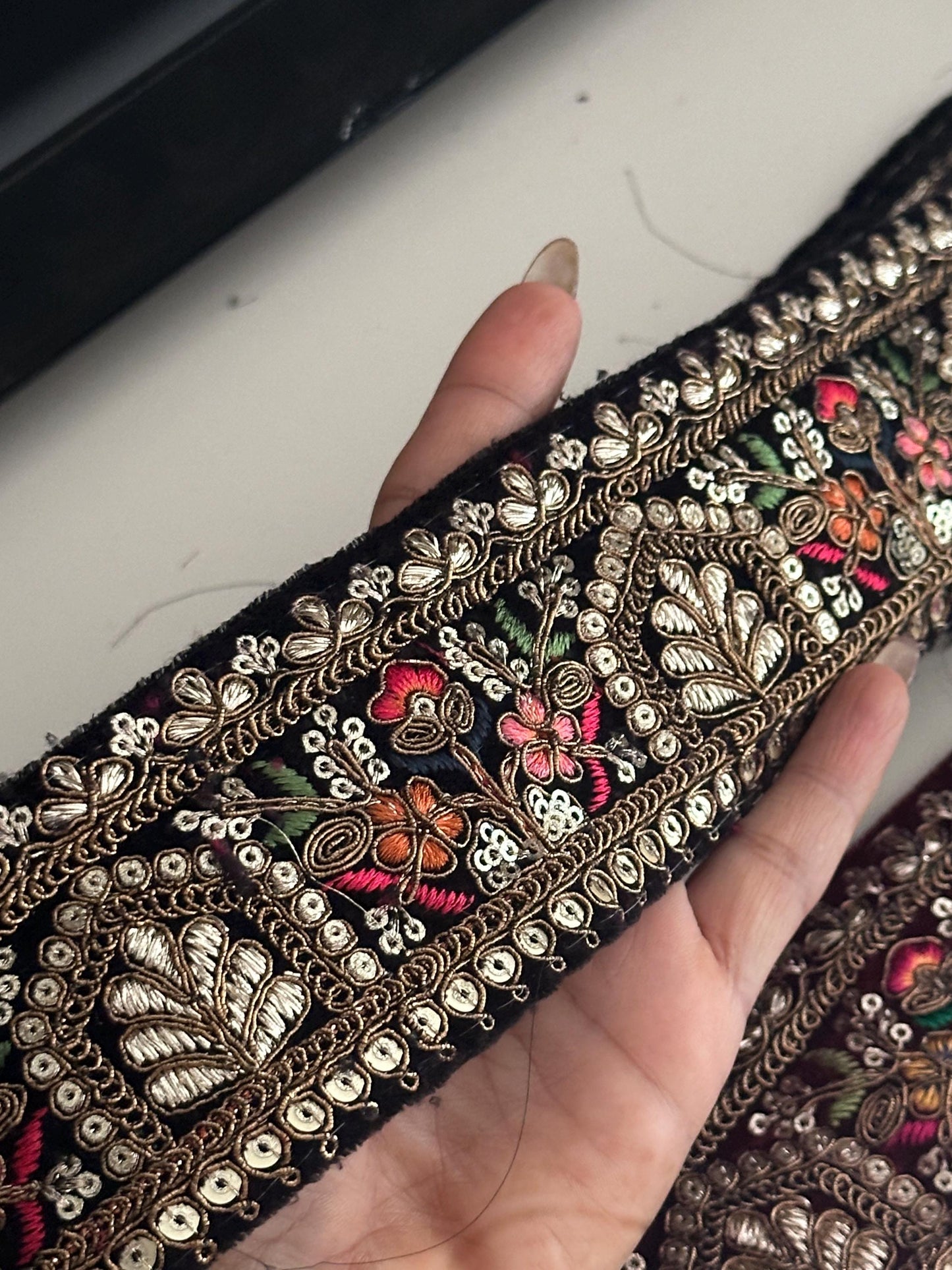 Velvet Border Indian Embroidery Vibrant Lace Trim HandMade for Wedding Dress Home Dรฉcor