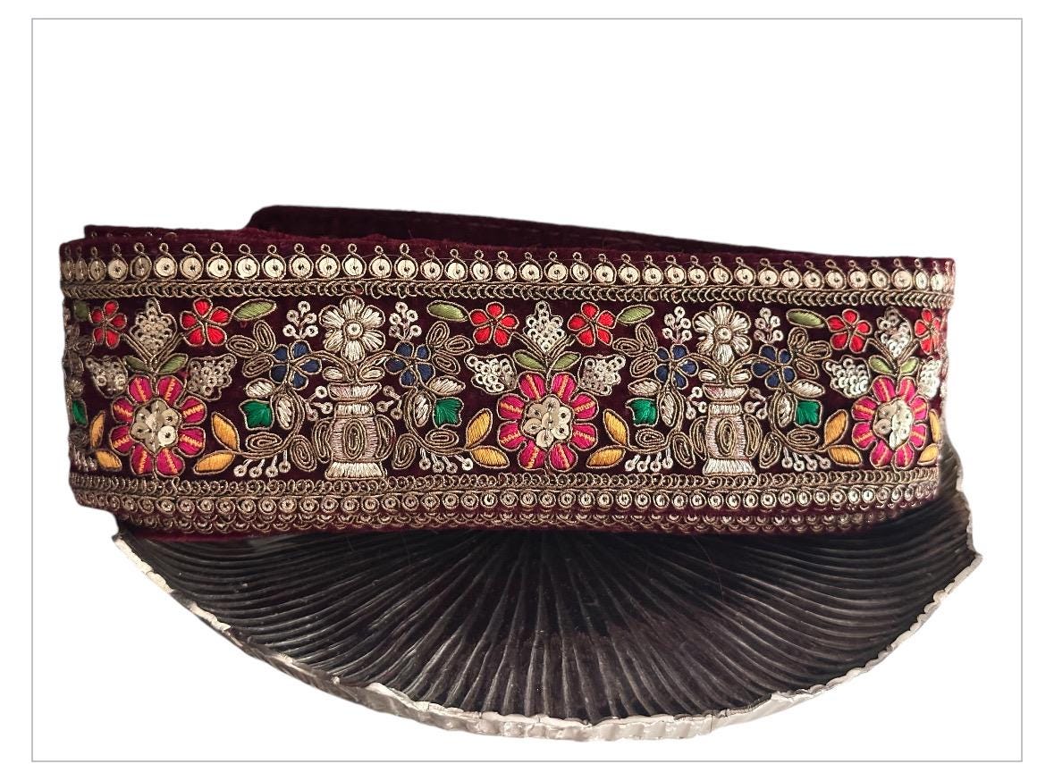 Maroon Gold Flower Pattern Embellished Trim Indian Embroidery Bridal Sari Border