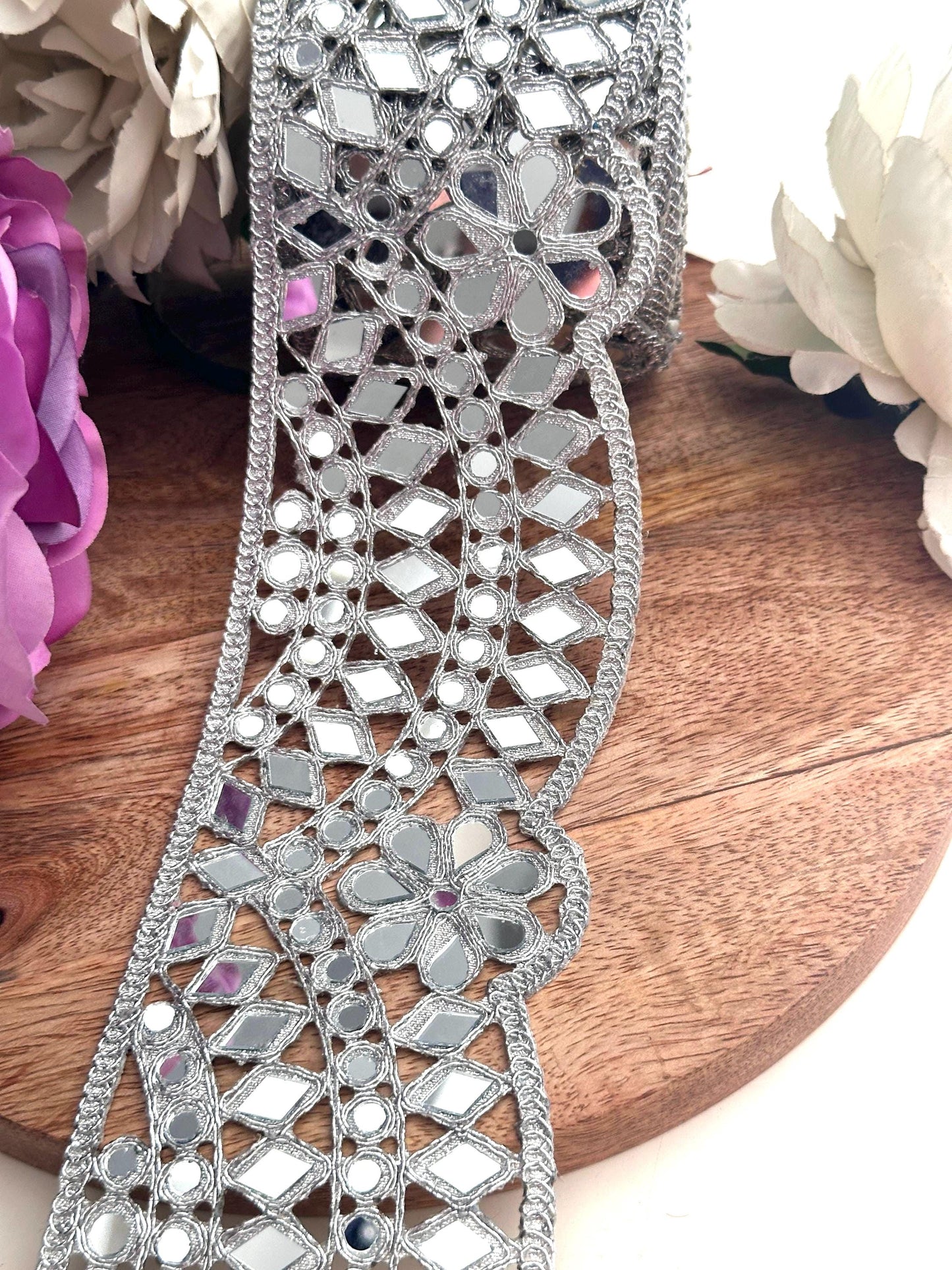 Cinturon Espajo Metallic Silver Scallop Handmade Mirror Trim Glamourous saree Waist Belt