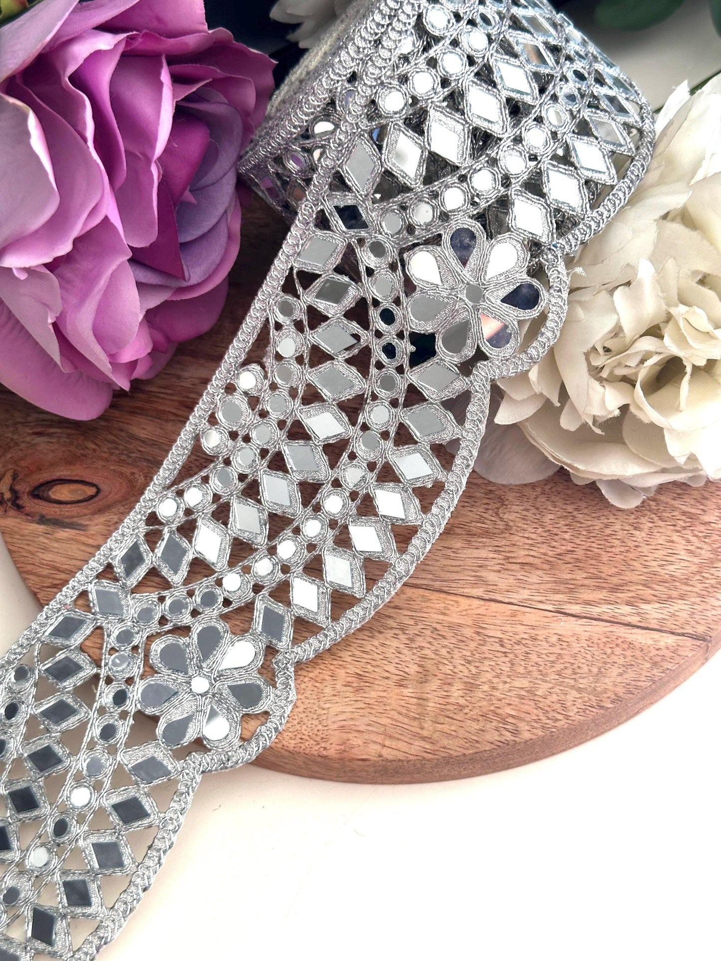 Cinturon Espajo Metallic Silver Scallop Handmade Mirror Trim Glamourous saree Waist Belt