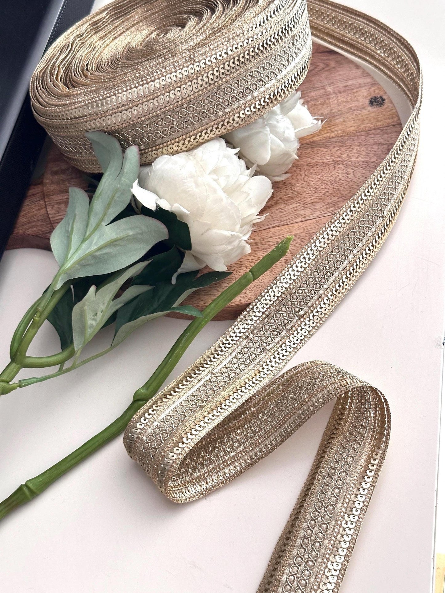 Handwoven Zari Trim Gold Sequin Lace Indian Crafting Lace In Metallic Thread for Sari Borders
