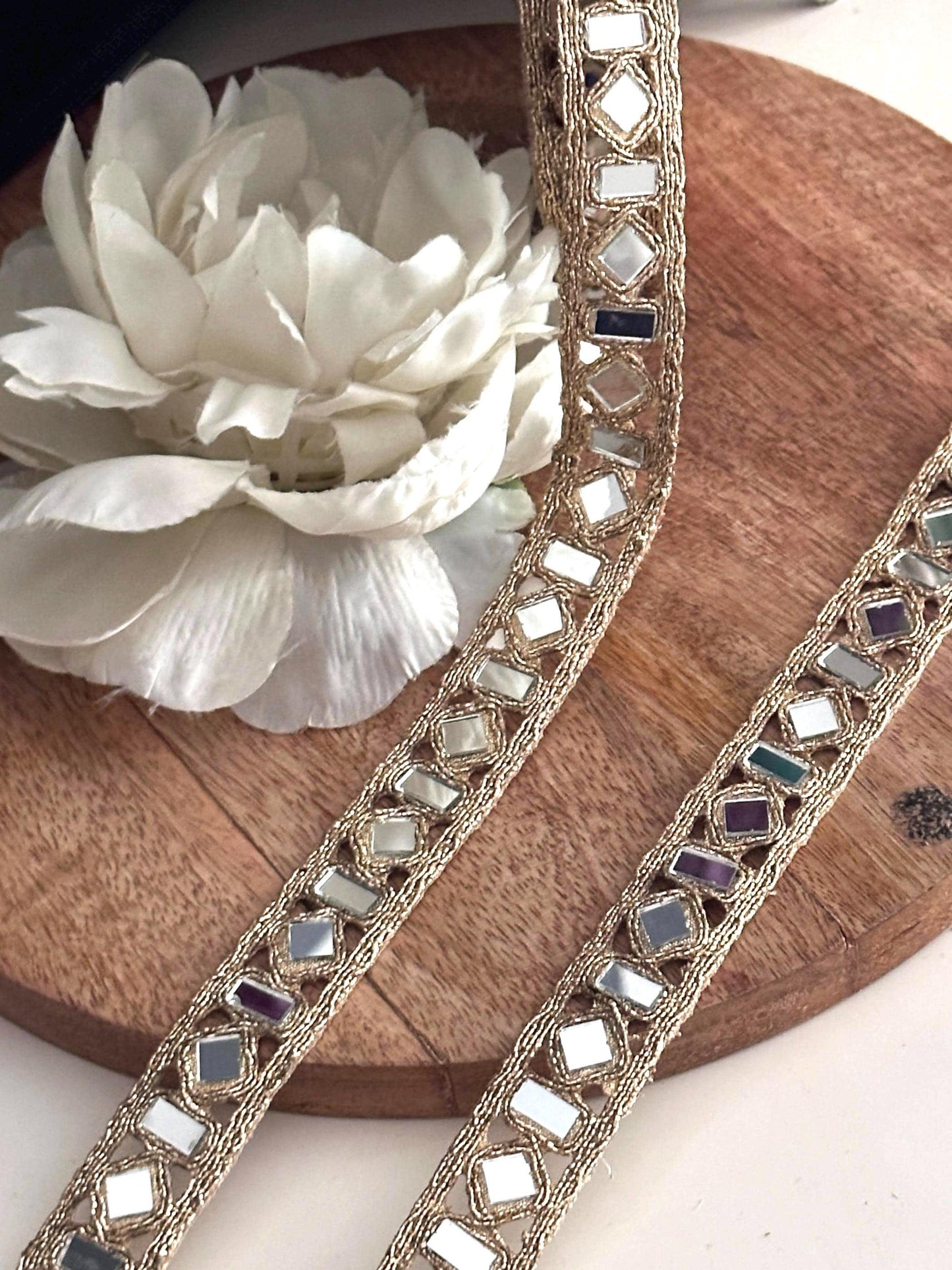 Thin Mirror Lace Handmade Delicate Mirror Trim with Gold Thread For Apparel Design Jewelry Choker Belt