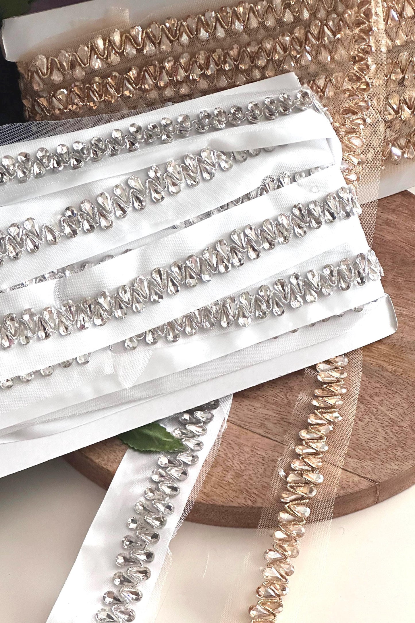 Luxury Crystal Beaded Trim Rhinestone Tear Applique Lace for Wedding Dress Bridal Veil DIY Costume Gold & Silver Embellished Sewing Craft