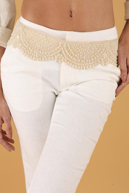 Pearl White Waist Belt – Adjustable Chain Belt for Dresses – Fashion Body Jewelry with Metal Clasp – Elegant Statement Waist Belt for Women