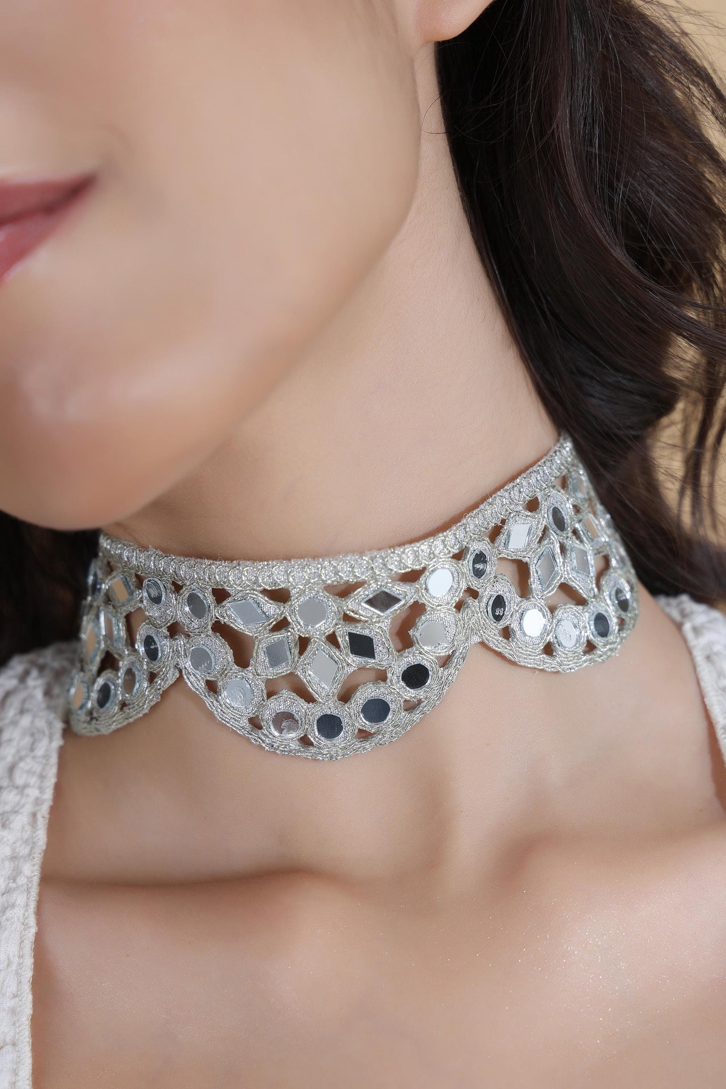 Silver Gothic Lace Choker – Handmade Adjustable Party Necklace – Victorian Statement Jewelry – Gothic Gift for Her – Elegant Neckpiece