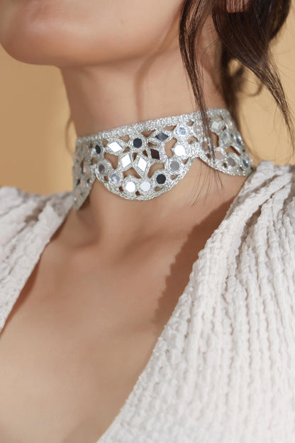 Silver Gothic Lace Choker – Handmade Adjustable Party Necklace – Victorian Statement Jewelry – Gothic Gift for Her – Elegant Neckpiece