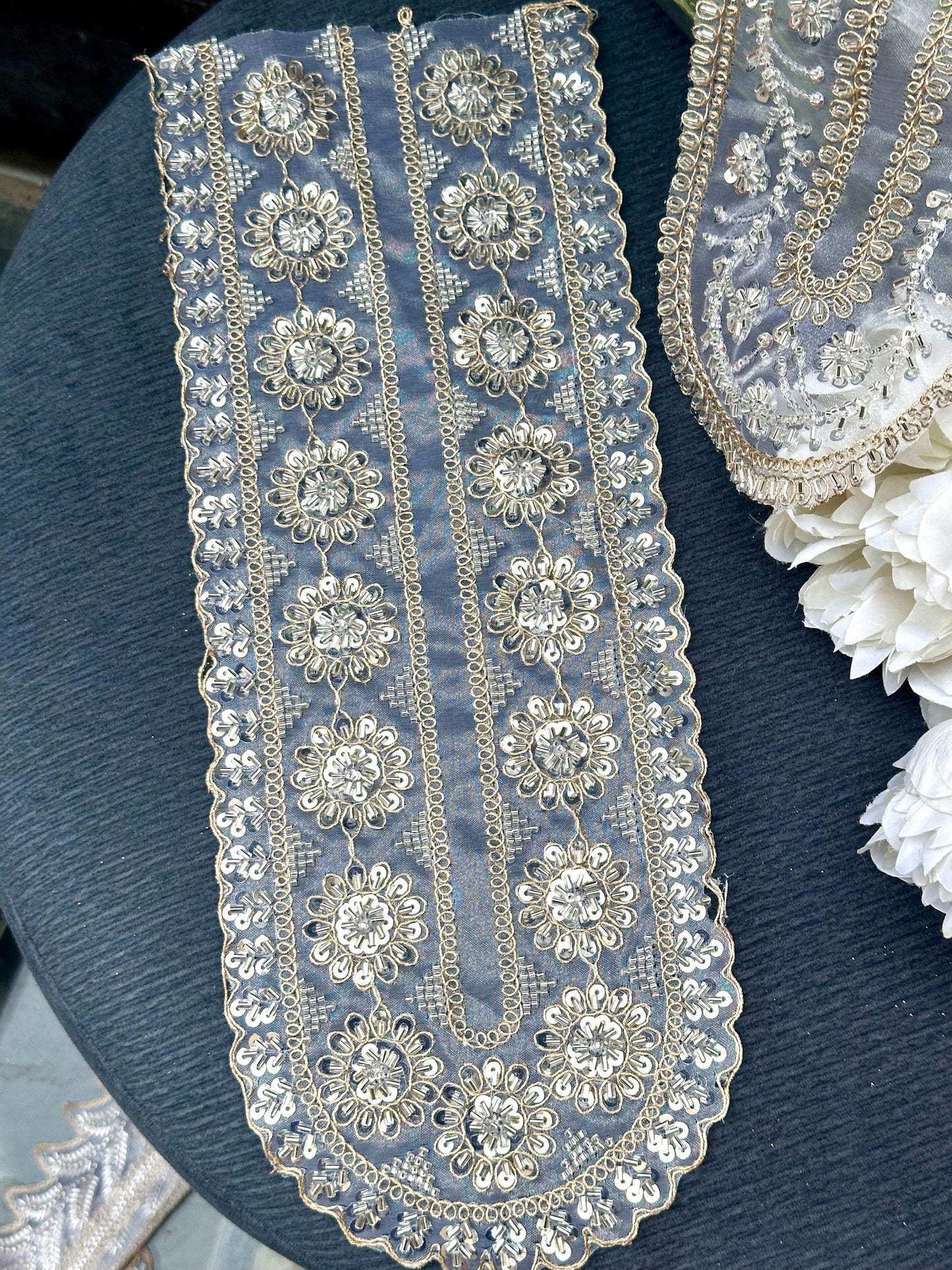 Neckline Patch Applique Flower Pattern Modern Zircon Glass Bead Minimalist Design