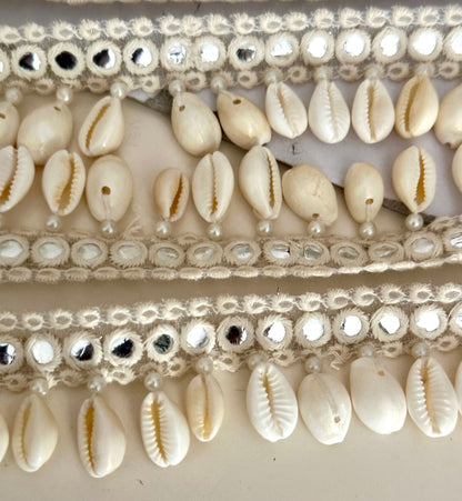 Pearl White Decorative Tassel Suspended Cowri Shell Mirror Beaded Tassel Trim