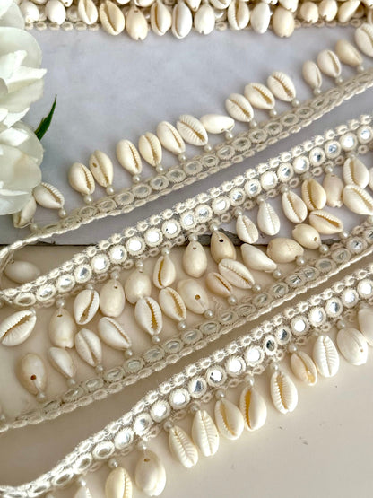 Pearl White Decorative Tassel Suspended Cowri Shell Mirror Beaded Tassel Trim