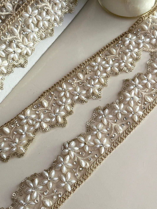 Scalloped Sequin Pearl & Zircon trim zari embroidery Flower pattern for Bridal veil