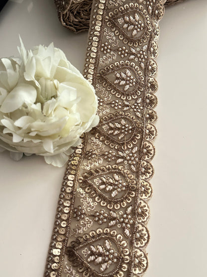 Antique Paisley Zari High Quality Sari Lehenga Border Traditional Mughal Inspired Threadwork Lace
