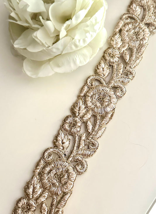 Rose gold cutwork dabka border handmade zari threadwork Indian trim by 5.5cm by yard
