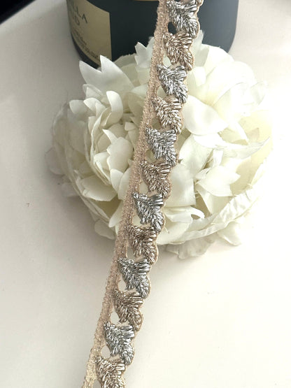 Metallic Leaf Pattern Indian Fabric Trim Edging Lace & Craft Supply For Festive Wear Bridal Gown