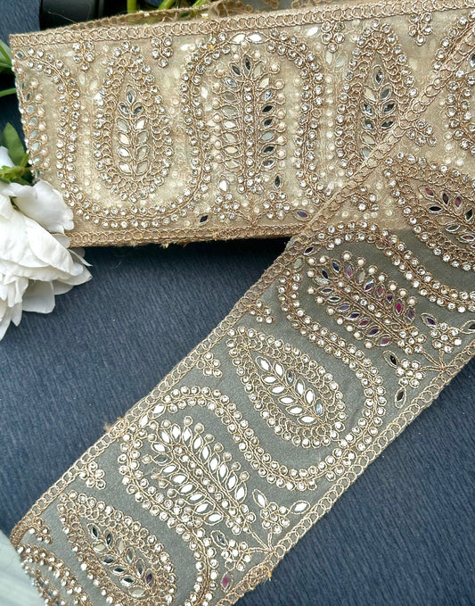 Elegant Wedding Veil with Mirror & Zircon Embellished Lace Luxe Bridal Veil