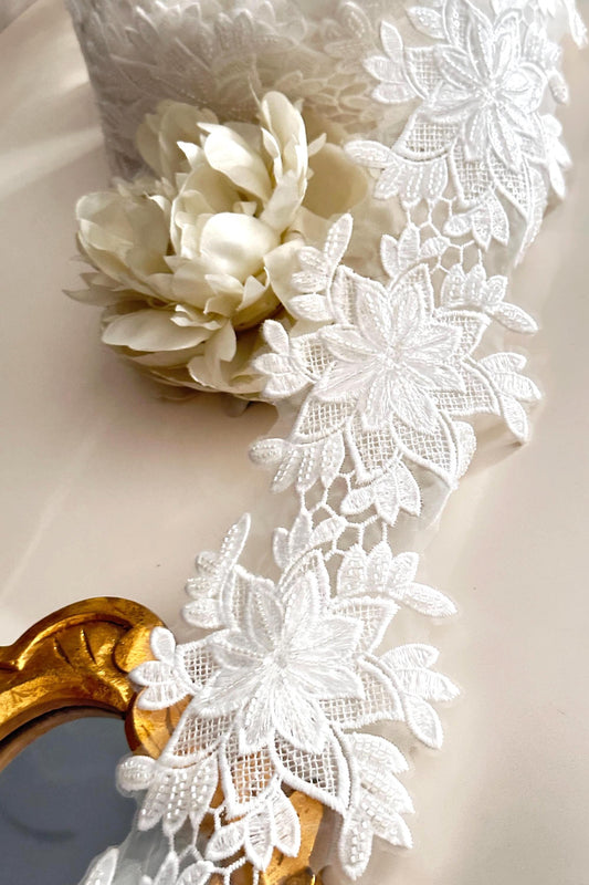 Bridal Veil Lace Floral Beaded Applique Bridal Veil Lace Trim For Ballroom Dance Embroidered Floral Lace For Wedding Gown Flower Girl Dress