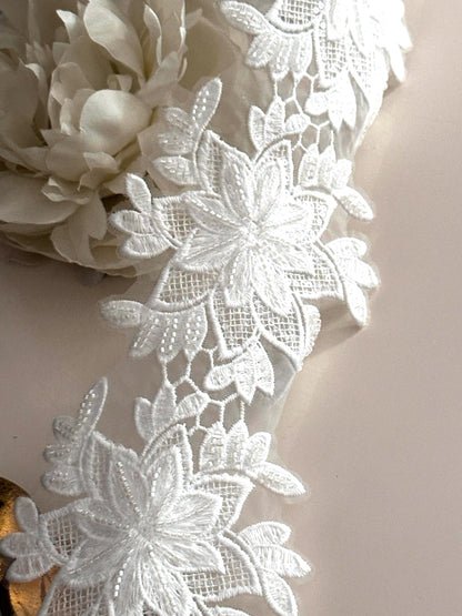 Bridal Veil Lace Floral Beaded Applique Bridal Veil Lace Trim For Ballroom Dance Embroidered Floral Lace For Wedding Gown Flower Girl Dress