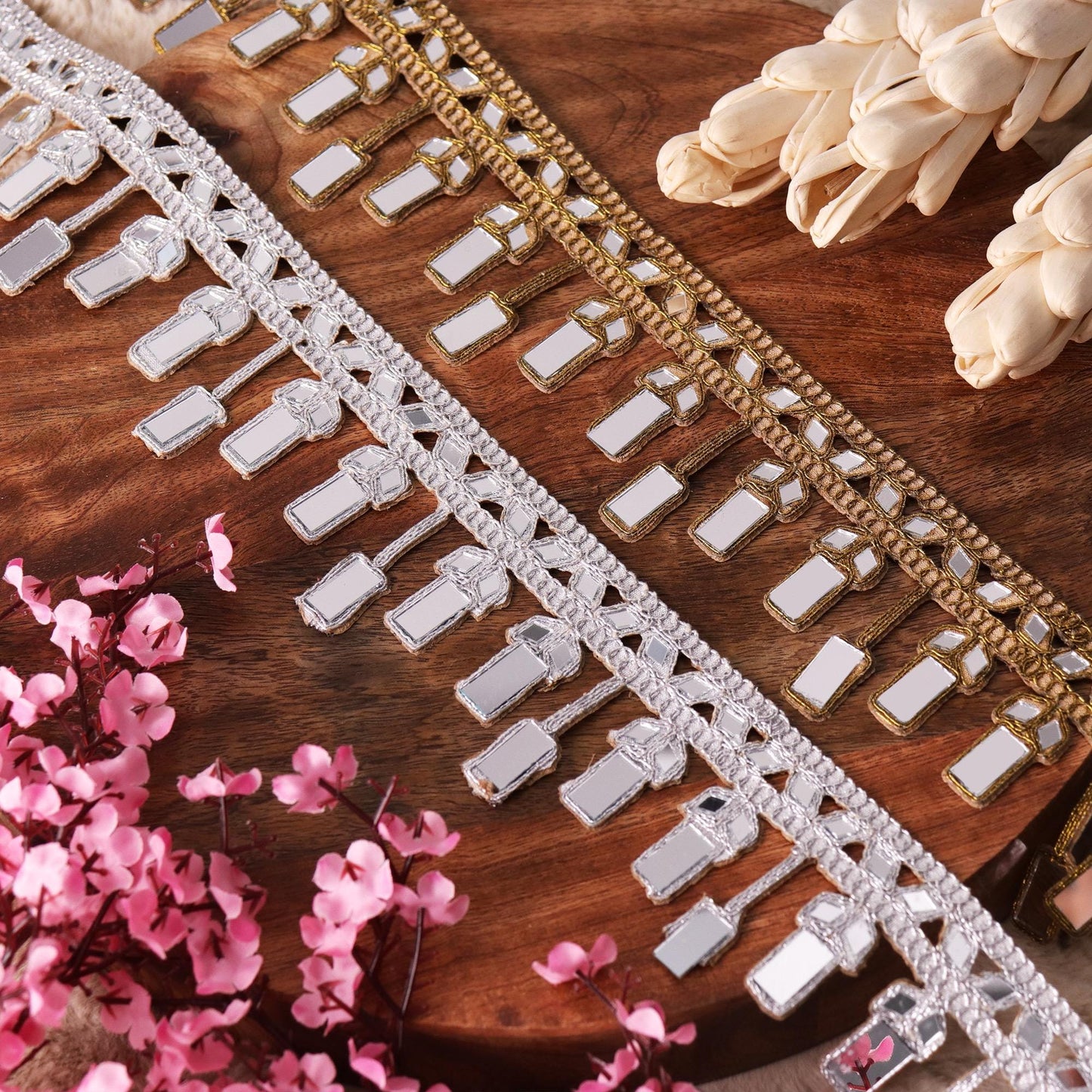 Embellished Pendant Fabric Lace Gold