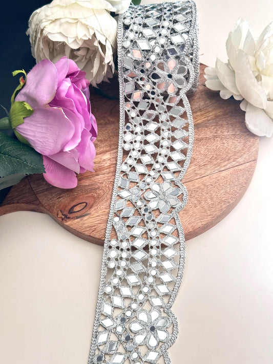Cinturon Espajo Metallic Silver Scallop Handmade Mirror Trim Glamourous saree Waist Belt
