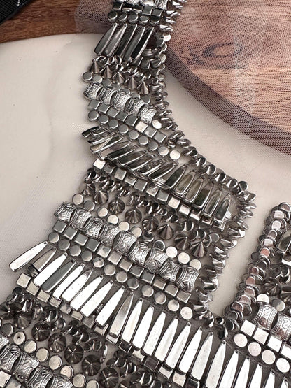 Metal Beaded Costume Neckline Patch Hand Made Collar Design Applique Neckline Trim Beaded Patch Umique Wedding Dress Embroidery Neck Design