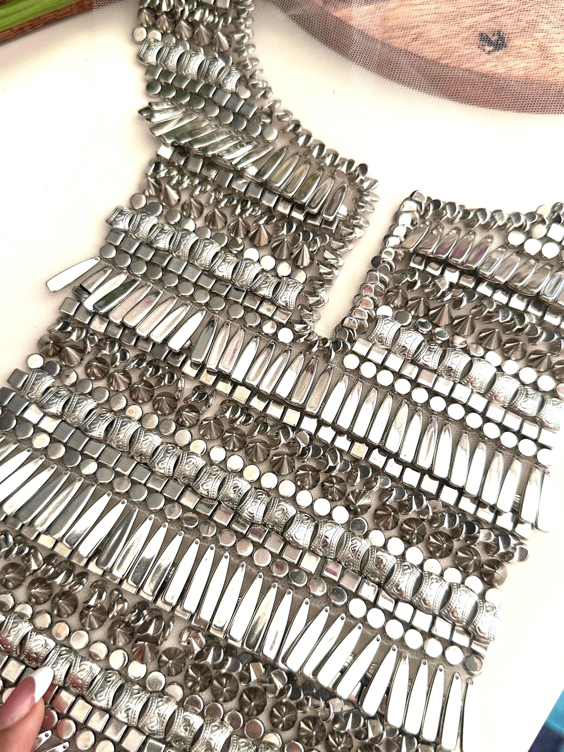 Unique floral pattern choker with soft, comfortable fabric.