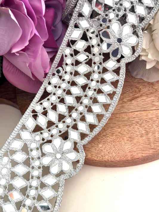 Cinturon Espajo Metallic Silver Scallop Handmade Mirror Trim Glamourous saree Waist Belt