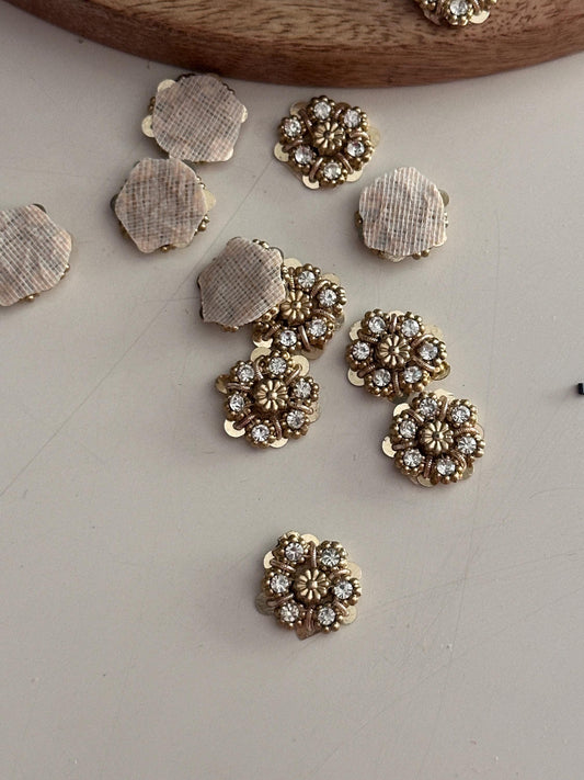 Vintage Inspired Flower Patches with Rhinestone Small Crystal Flower Applique Embellishment