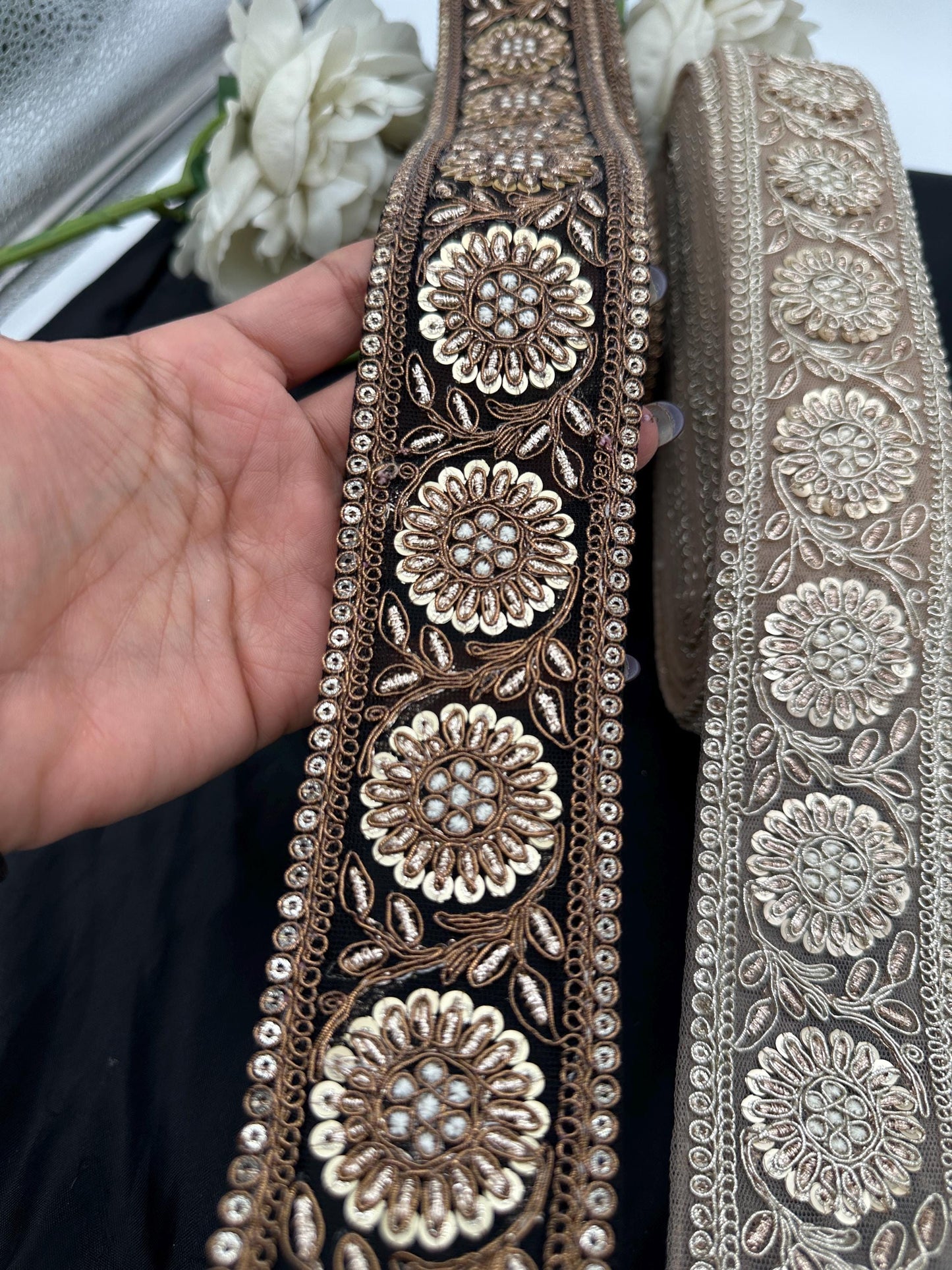 Hand Embroidered Zari Floral Lace Border Bridal Saree