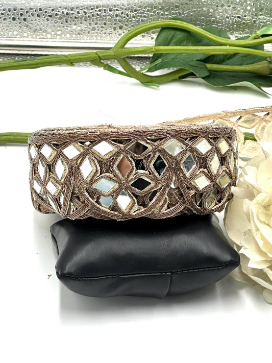Authentic real mirror hand-embroidered border lace