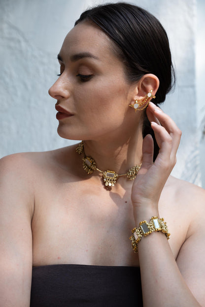 Gold Ear Cuff Earring with Chain Piercing Ear Wrap