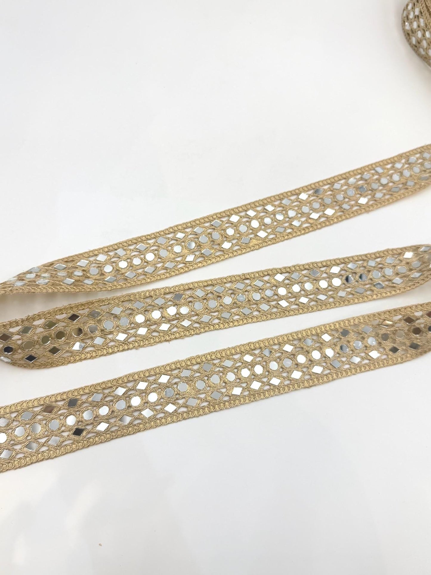 Scalloped Mirror Trim Ribbon Gold Wave Braid