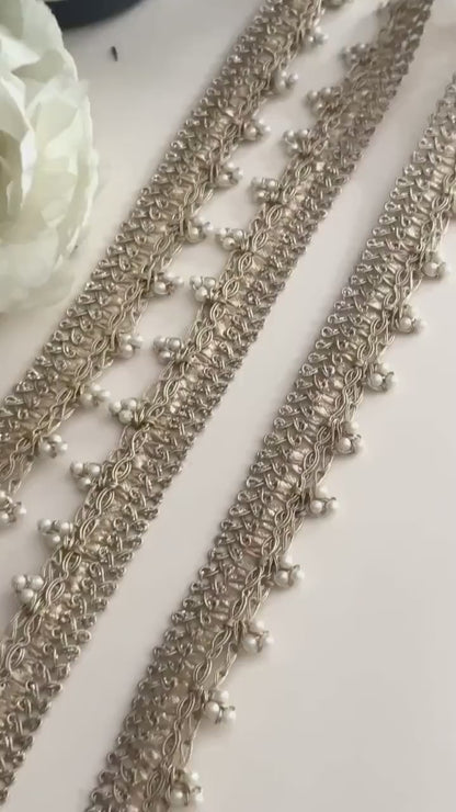 Exquisite Pearl Lace Metallic